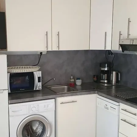 Studio Cabine Secteur Pinede Avec Piscine Apartament
